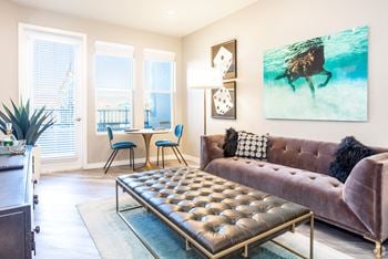 Marvelously modern one- and two-bedroom apartment homes